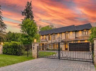 27 Laureleaf Rd, Markham, ON L3T 2X4