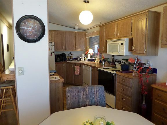 4th image of 11373 E 37th Pl