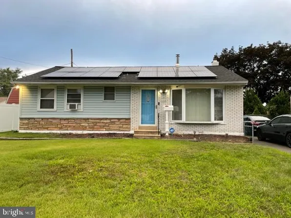 1108 Arthur Ave, Bristol, PA 19007