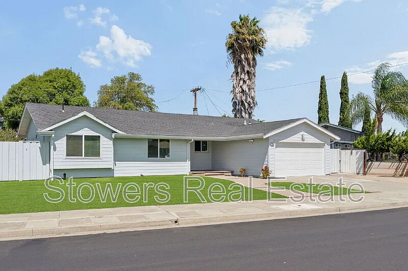 3 bed, 2.0 bath, 1424 sqft, $4,495 — Photo 1