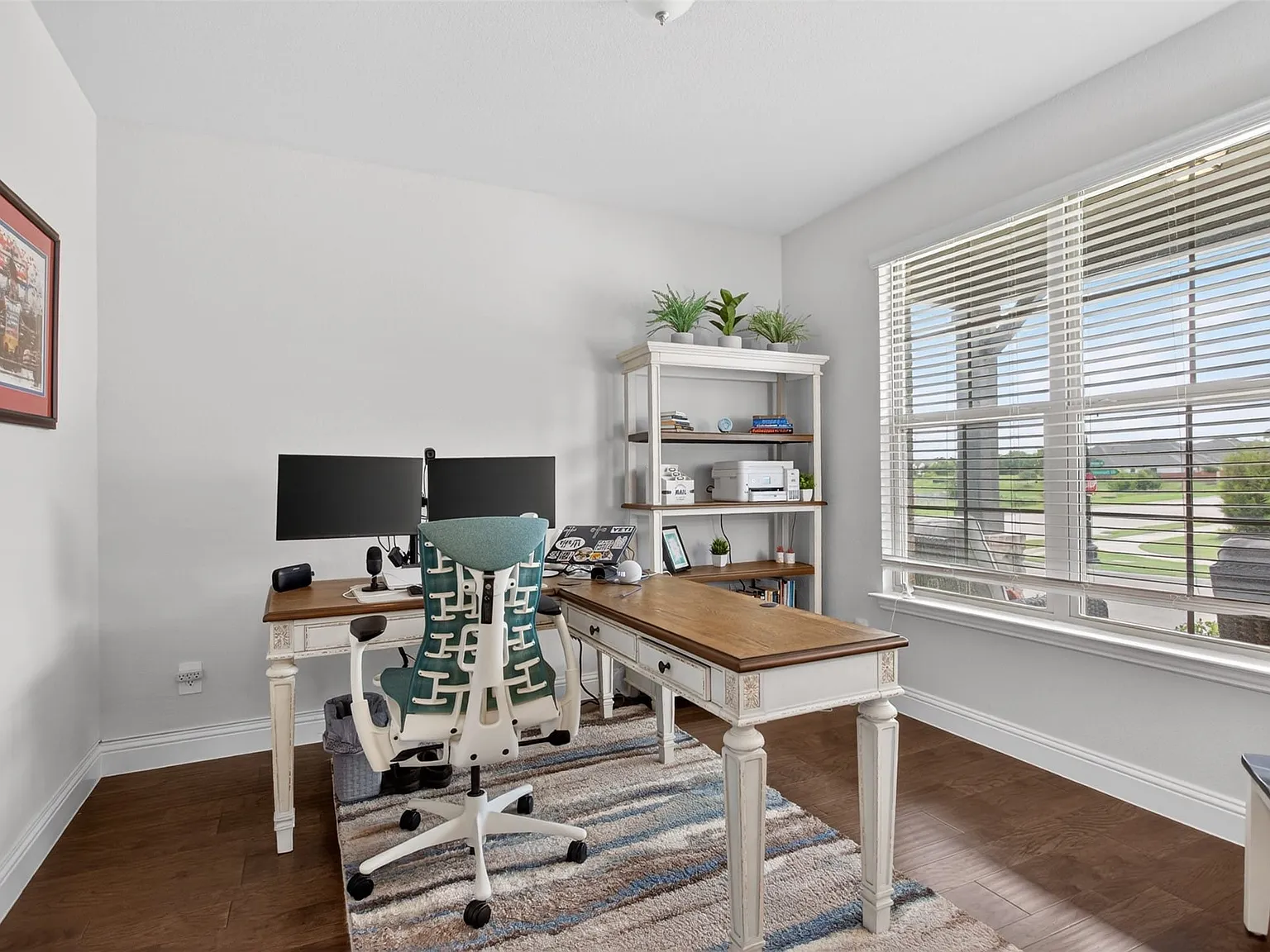 4 bed, 3.0 bath, 2861 sqft, $3,250 — Photo 3