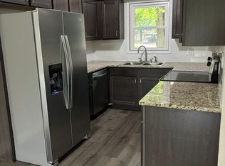 313 E Redwood St, Springfield, MO 65807