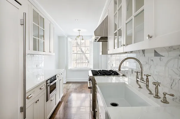 Sold by Brown Harris Stevens | media 22