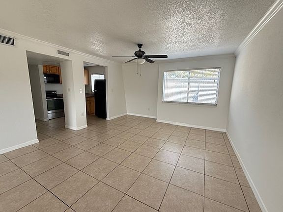 3rd image of 1948 Conway Rd APT 6