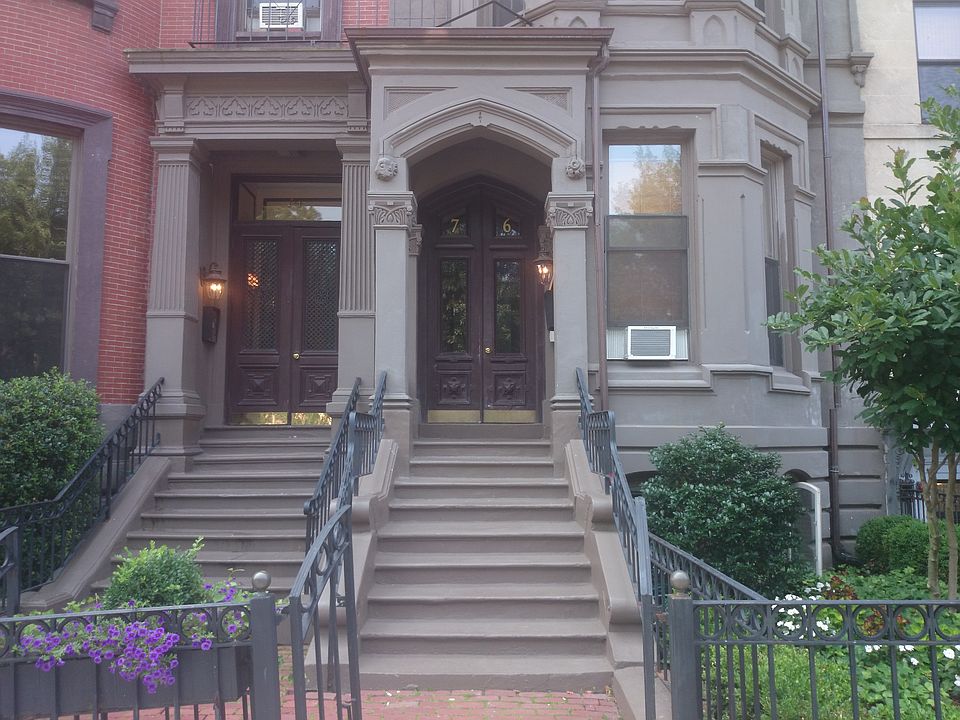 2nd image of 76 Commonwealth Ave APT 4