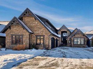 24 E Sagewood Close, Red Deer, AB T4R 0M5