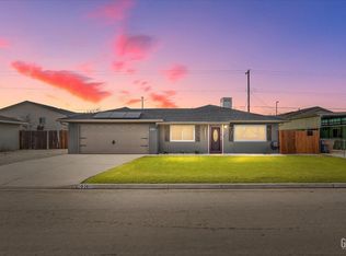 2611 Van Buren Pl, Bakersfield, CA 93314