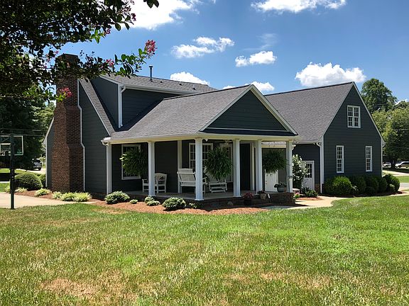 4th image of 104 Westgate Dr
