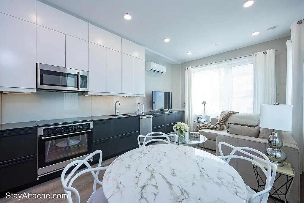 1 bed, 500 sqft, $3,690 — Photo 3