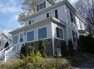 69 Lawrence St, Haverhill, MA 01830