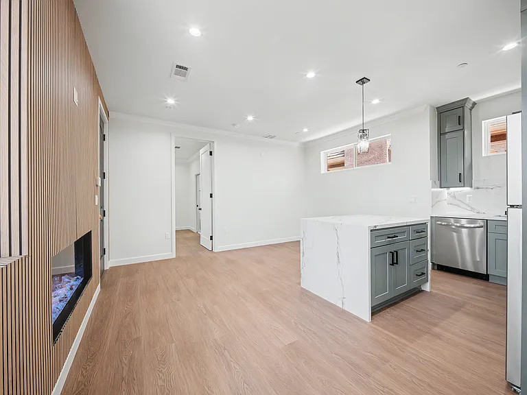 4785 Westwood St — Photo 11