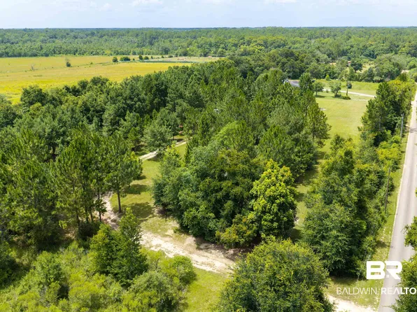 13125 Powell Ln, Lillian, AL 36549