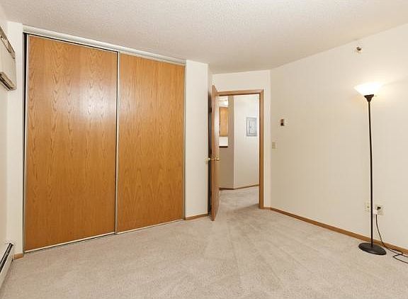 2nd image of 7631 Edinborough Way APT 5117