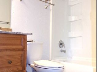 202 Mendocino Dr, Lodi, CA 95240