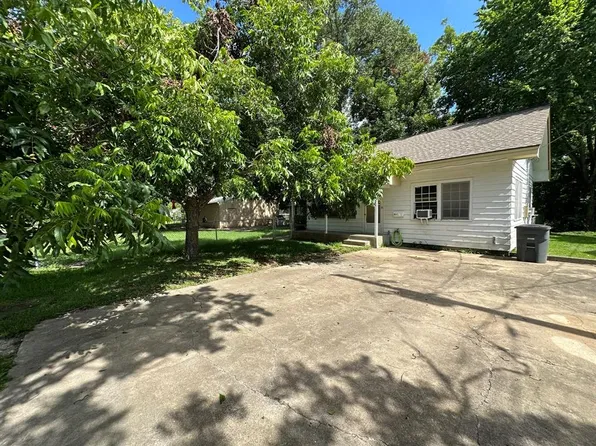 2509 1st Street, Bay City, TX 77414