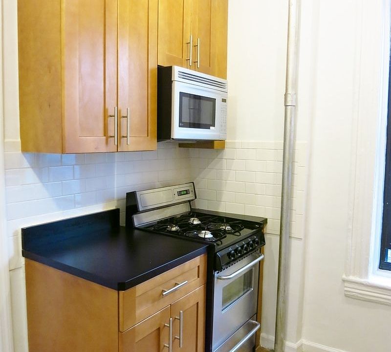 1st image of 230 E 78th St #18**