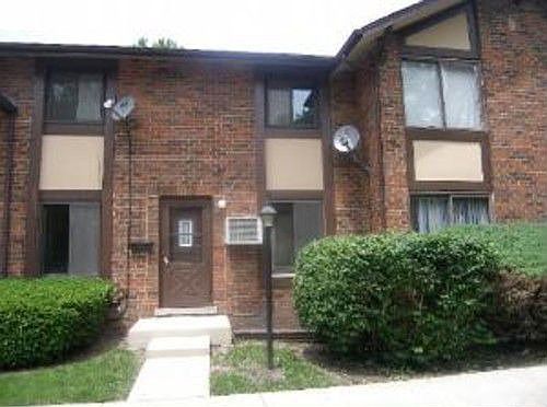 1st image of 18W150 Kirkland Ln
