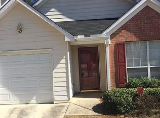 553 Hillandale Park Dr, Lithonia, GA 30058