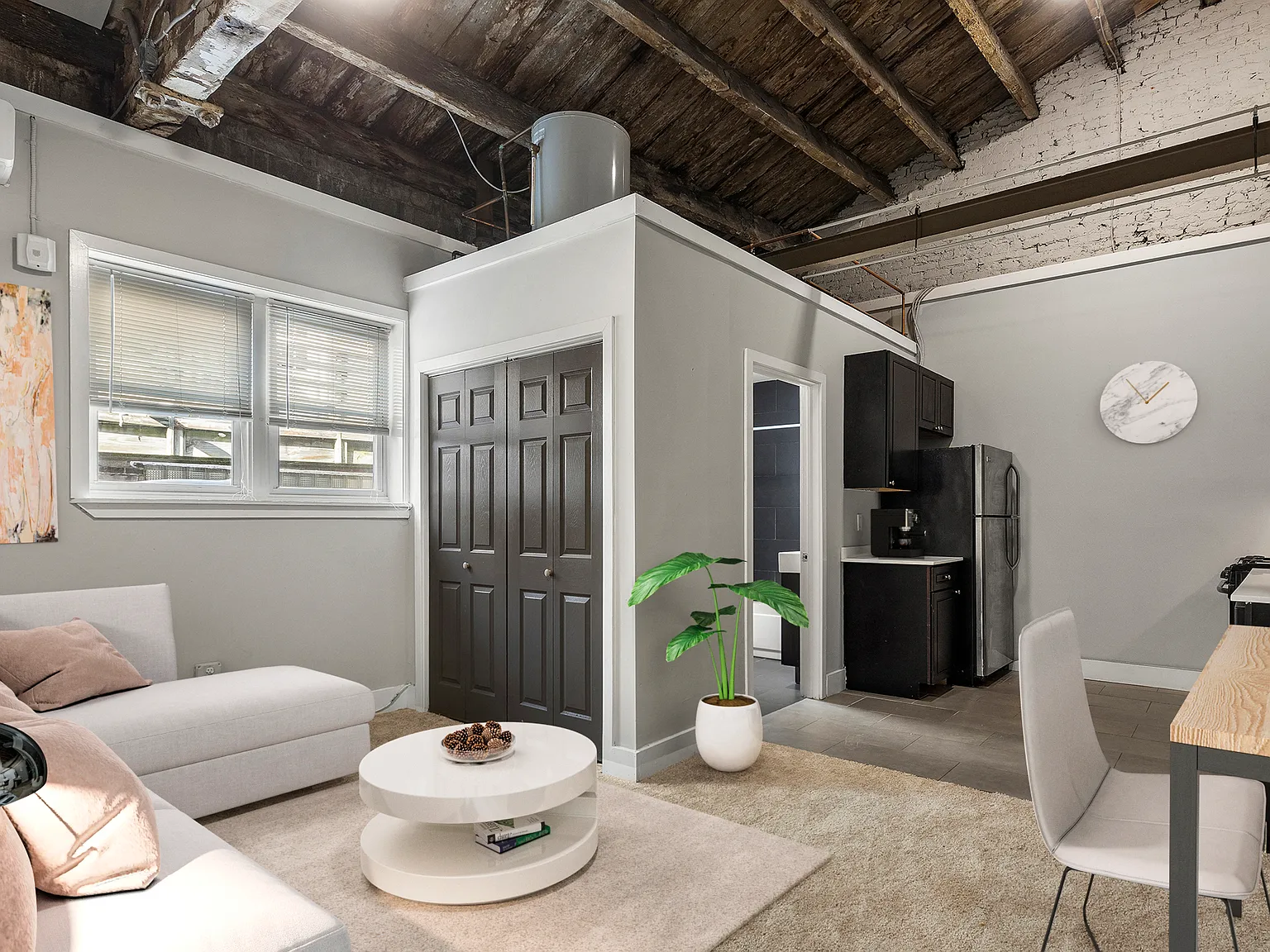 Bainbridge Lofts — Photo 1