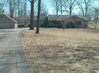 100 Cherry Oak Ln, Calvert City, KY 42029