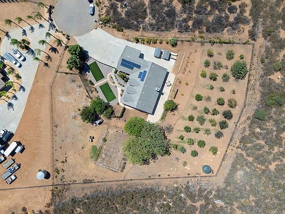 4th image of 2090 Quail Meadow Rd