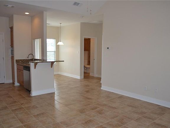 5th image of 985 E State Highway 21 Unit A