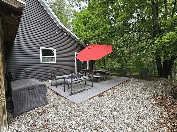 5th image of 313 Concord Rd