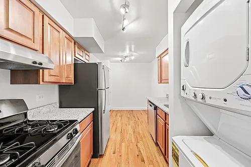 The Promenade Apartments Photo 1