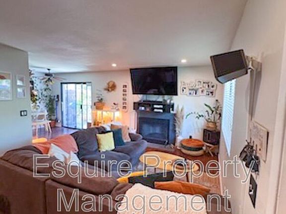 2nd image of 646 Orwell Ln