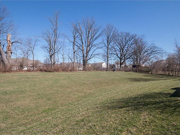 5th image of 5523 Oakcrest Dr