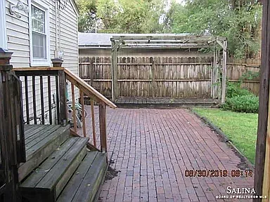 221 E Kirwin Ave — Photo 5