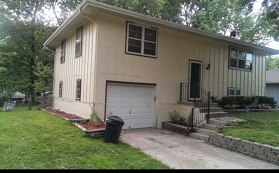 1st image of 1628 N Rogers St