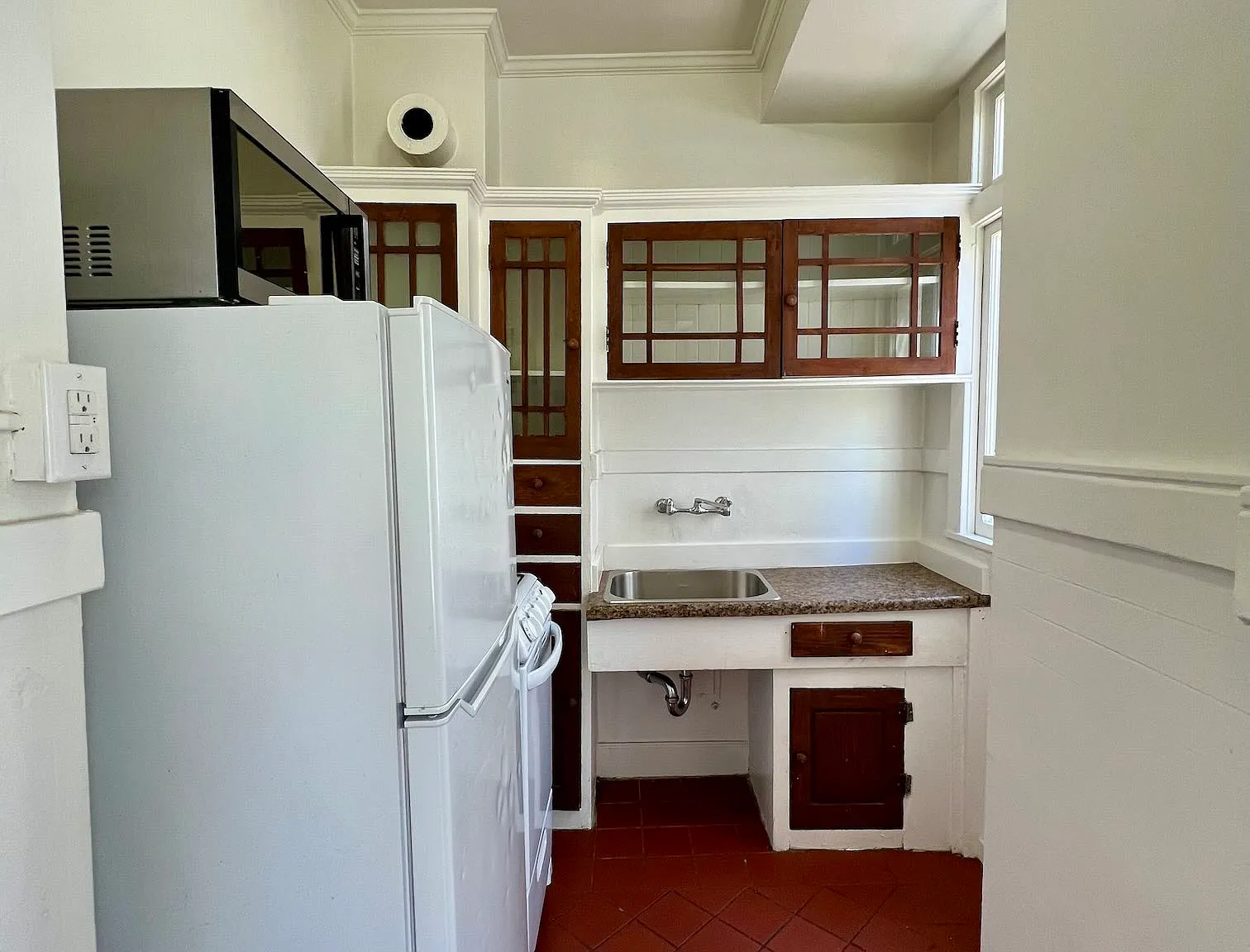 Studio, $2,200 — Photo 4