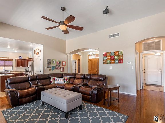 4th image of 3457 W 18th Pl