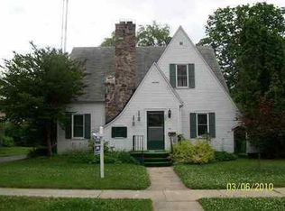 426 1st St, Baraboo, WI 53913