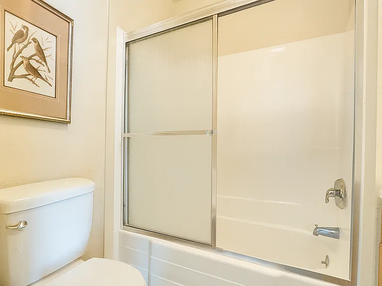 18545 Burbank Blvd #7 — Photo 6