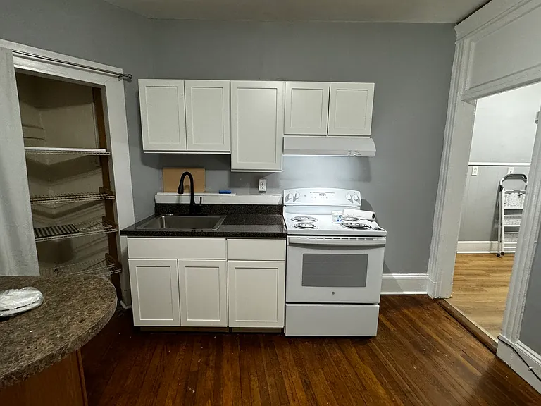 883 Huntington Ave — Photo 24