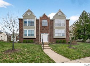 1327 Holgate Dr Unit C, Ballwin, MO 63021