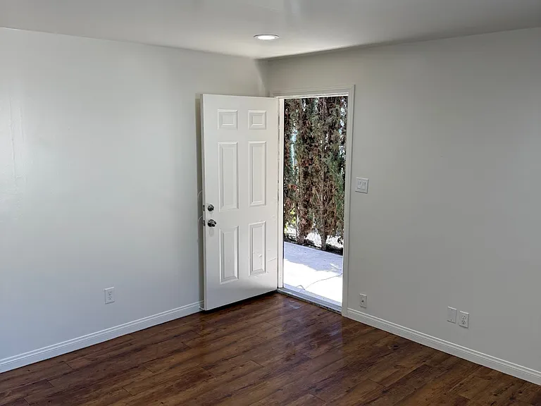 14527 S Western Ave #3 — Photo 3
