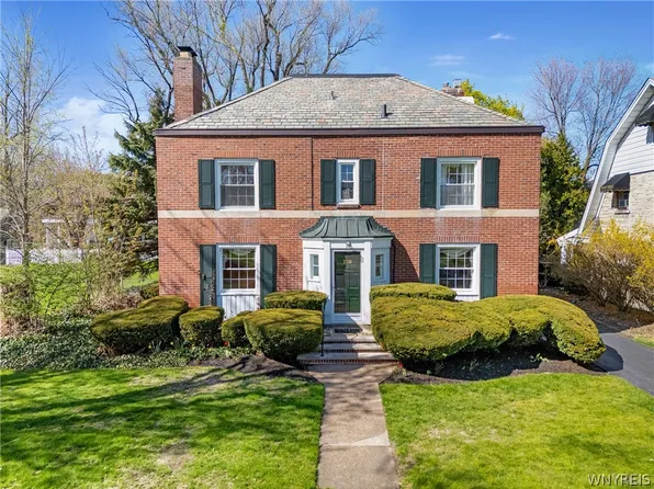 178 Deerhurst Park Blvd, Buffalo, NY 14217