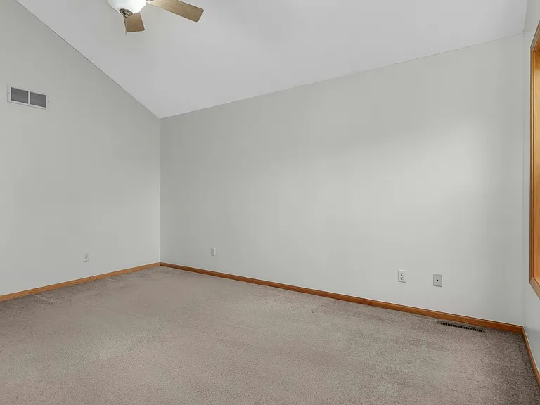 A9771 Gable Dr — Photo 13