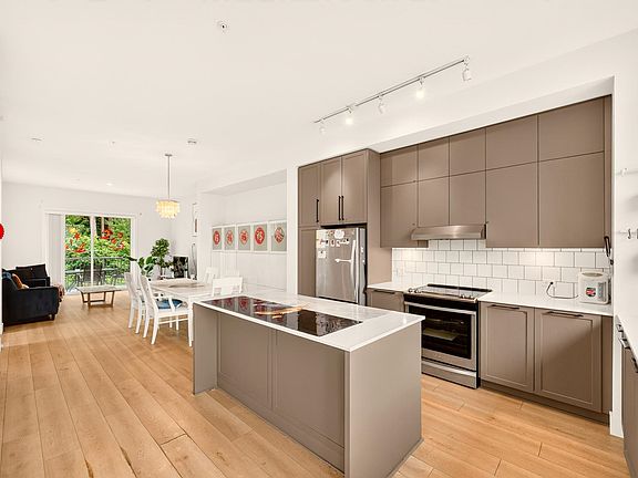 3rd image of 4638 Orca Way #21