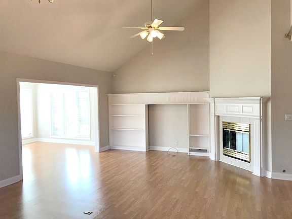5th image of 2233 Cypress Pointe Ln