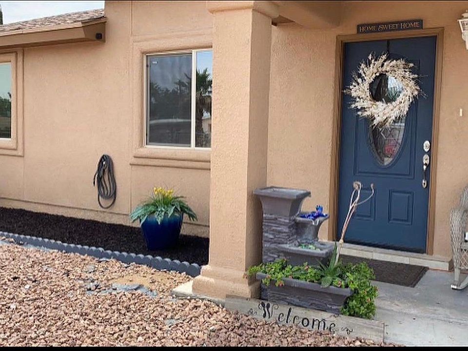 1st image of 4916 Royal Dr