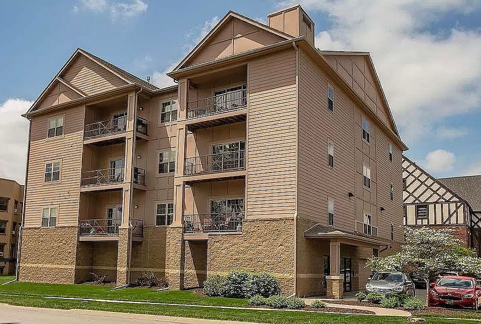 1st image of 224 N 49th St APT 2C