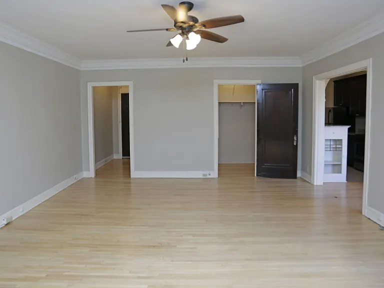 125 Oak Grove St — Photo 33
