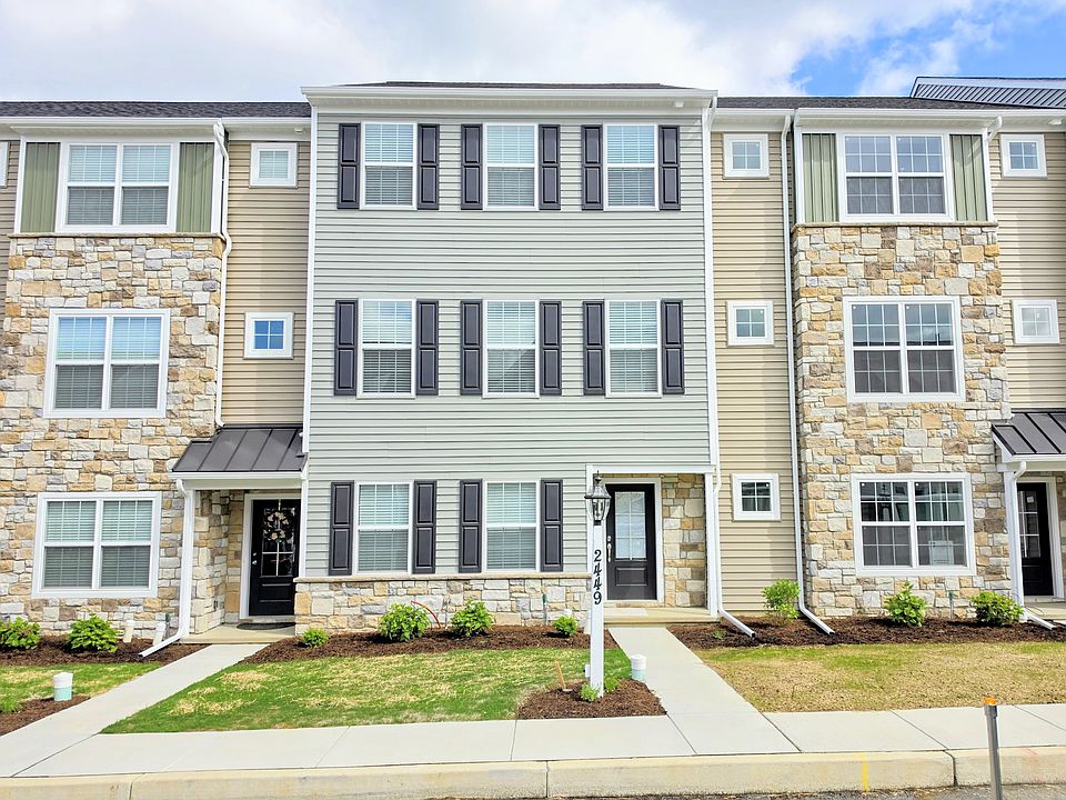 1st image of 2449 Spring Water Cir