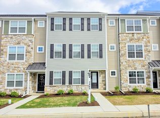 2449 Spring Water Cir, Lancaster, PA 17601