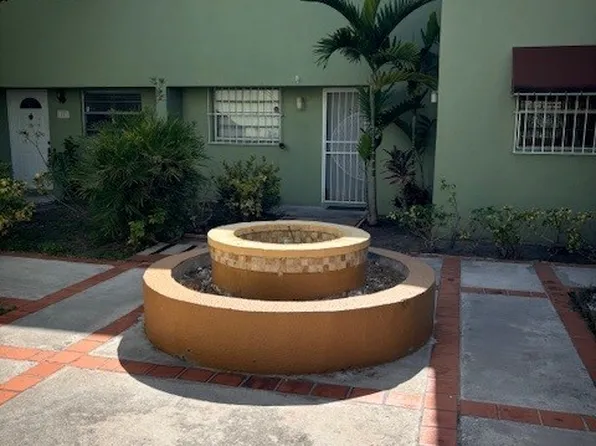 11103 NW 7th St #1042, Miami, FL 33172
