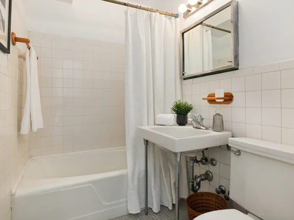 201 East 66th Street 20HK image 9 of 10